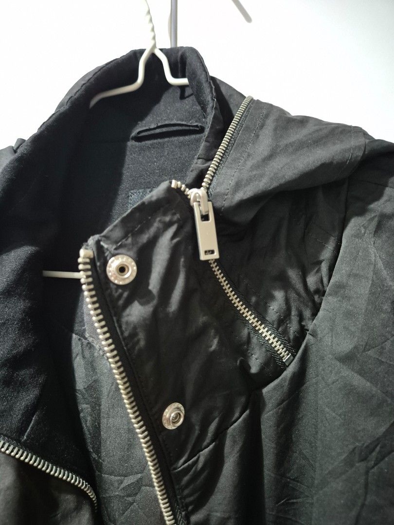 Zara Basic Black Jacket (Category: Coats, Jackets and Outerwear) located in Subang Jaya. Submitted by Burpy555 (Listing ID 1426925454, Image 3). Description: Condition 9/10.