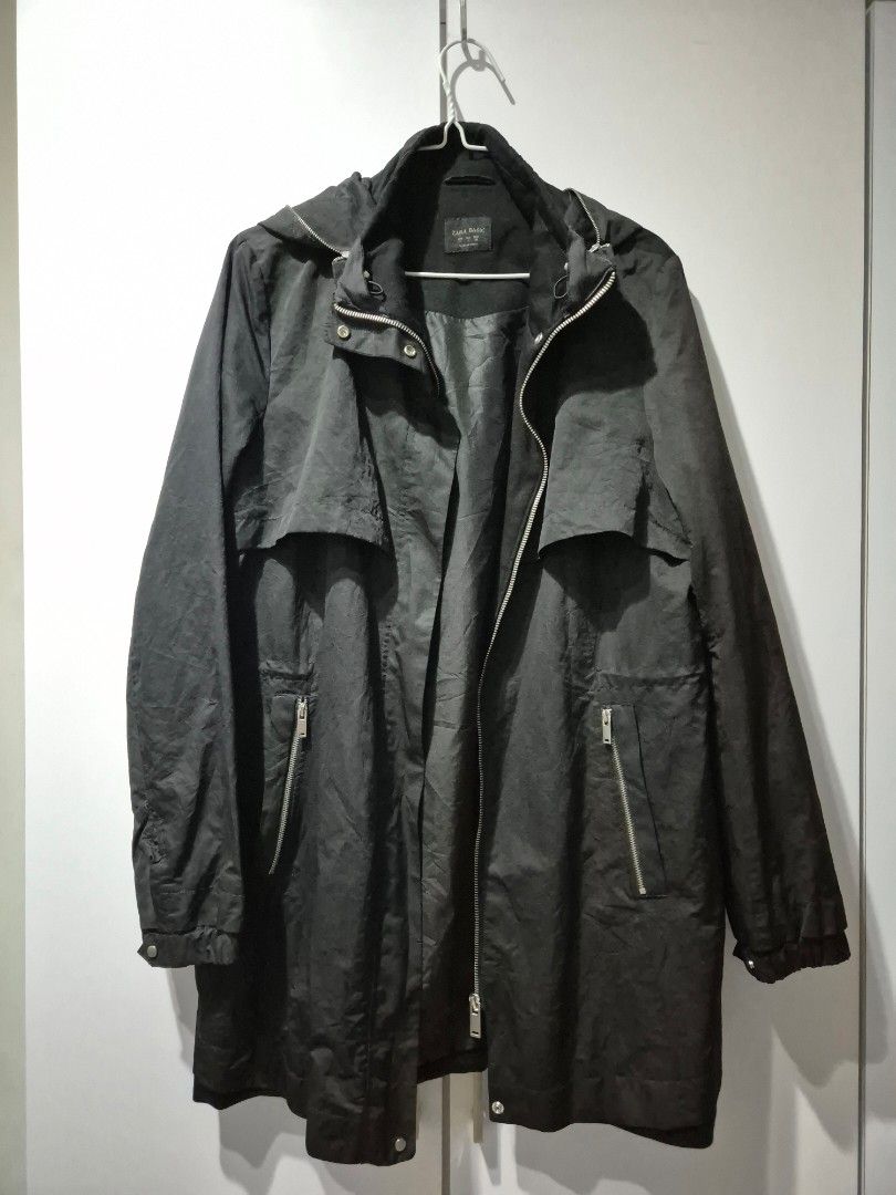 Zara Basic Black Jacket (Category: Coats, Jackets and Outerwear) located in Subang Jaya. Submitted by Burpy555 (Listing ID 1426925454, Image 1). Description: Condition 9/10.