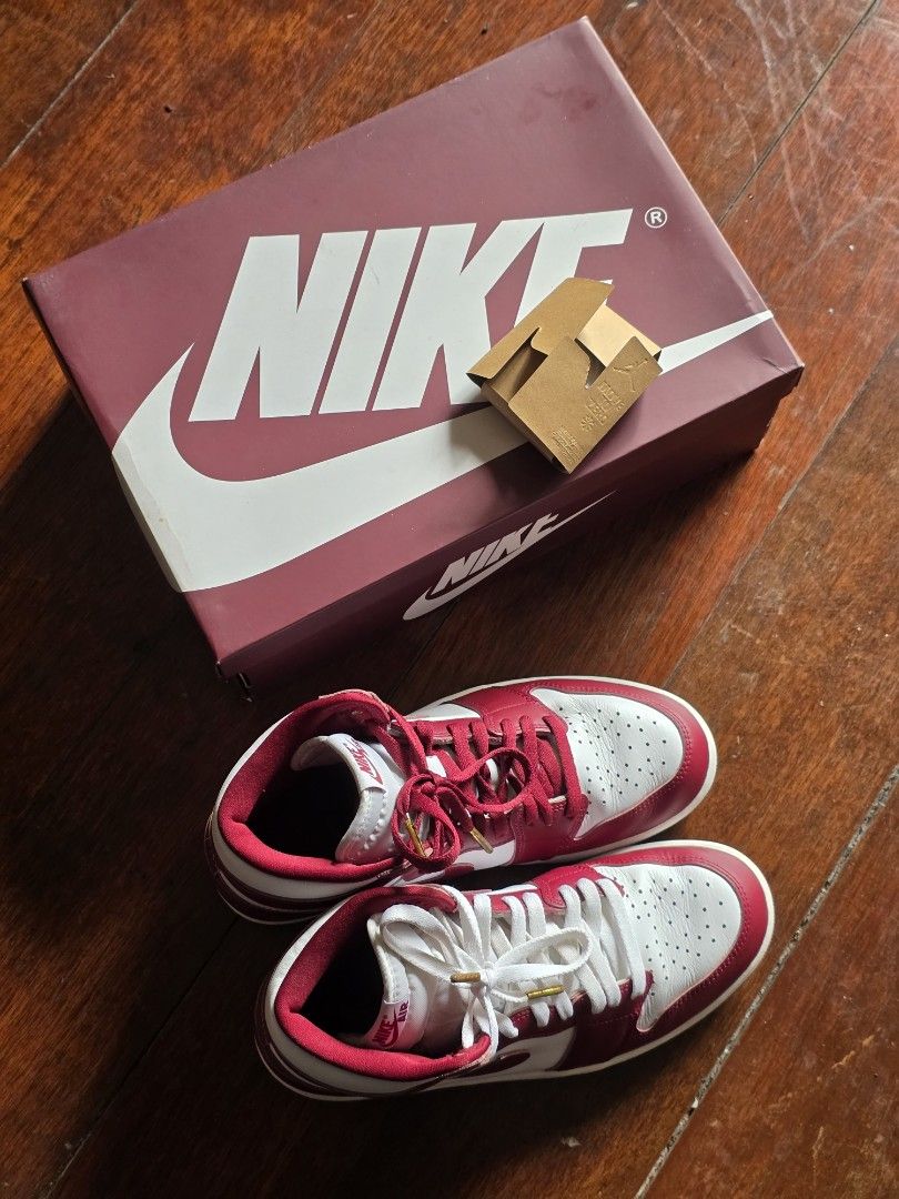 Air Jordan 1 Retro High OG (Category: Sneakers) located in Quezon City. Submitted by dc.esti (Listing ID 1427048685, Image 3). Description: For sale Air Jordan 1 Retro High OG White / Team Red Size 9 US Extra laces Gold aglets included Used 3 times 5k Commonwealth ave qc meet ups Shipping via lalamove (c/o buyer) Payment first basis Thank you and god bless!.