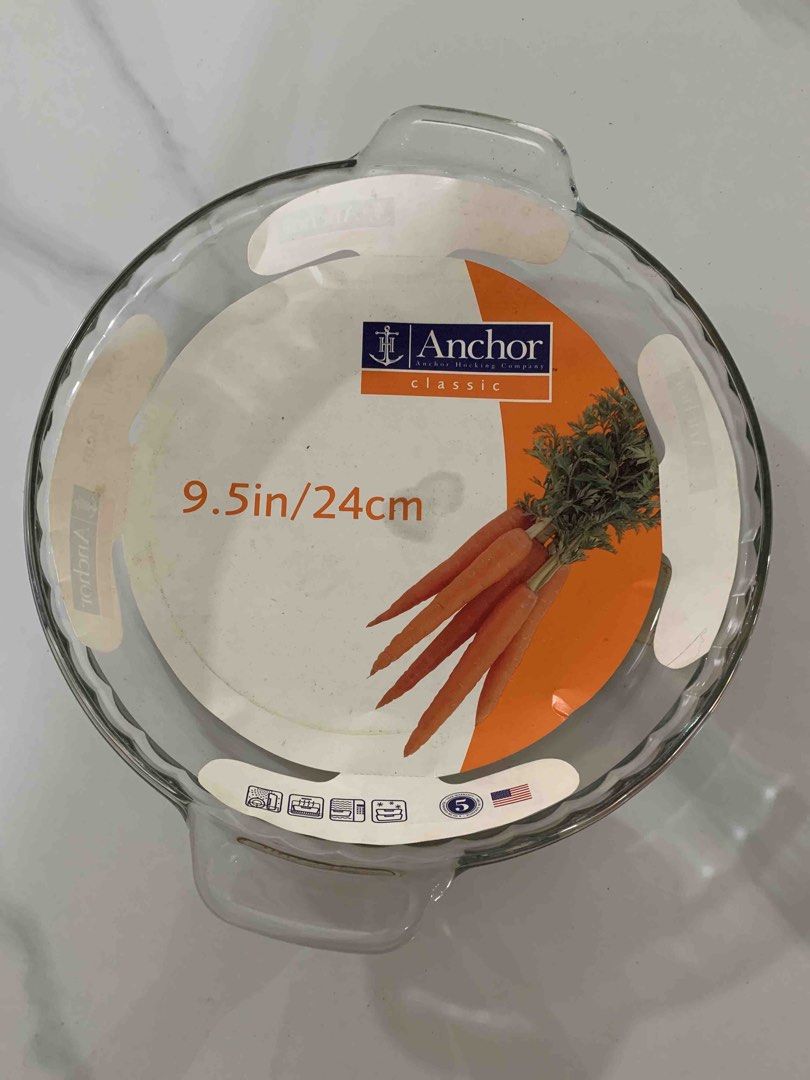 Glass Baking Dish (Category: Bakeware) located in Pasig City. Submitted by gedi_c (Listing ID 1427110149, Image 1). Description: 🍽️ Anchor Hocking 9.5” Glass Baking Dish (New) Perfect for baking, roasting, or serving — durable and oven-safe glassware from a trusted brand. ✅ 9.5” / 24cm size✅ Oven, microwave, and dishwasher safe✅ Thick, high-quality glass (doesn’t warp or stain)✅ new with original label.