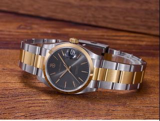 (Category: ) located in . Submitted by z-watches (Listing ID 1427078359, Image 1). Description: .