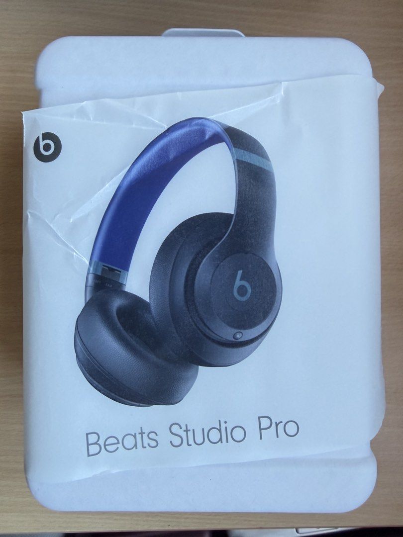 Beats Studio Pro Headphones - Blue