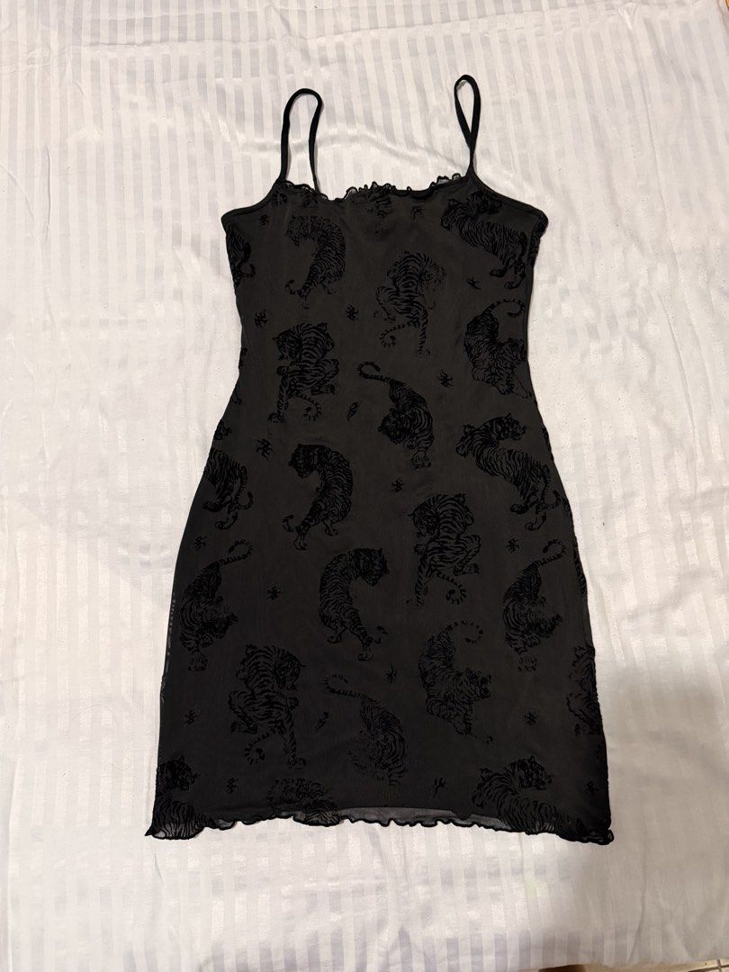 Black Tiger Print Slip Dress (Category: Dresses) located in Quezon City. Submitted by closetally (Listing ID 1427001690, Image 1). Description: .
