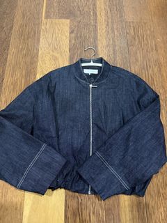 (Category: ) located in . Submitted by ST_preloved (Listing ID 1427105989, Image 1). Description: .
