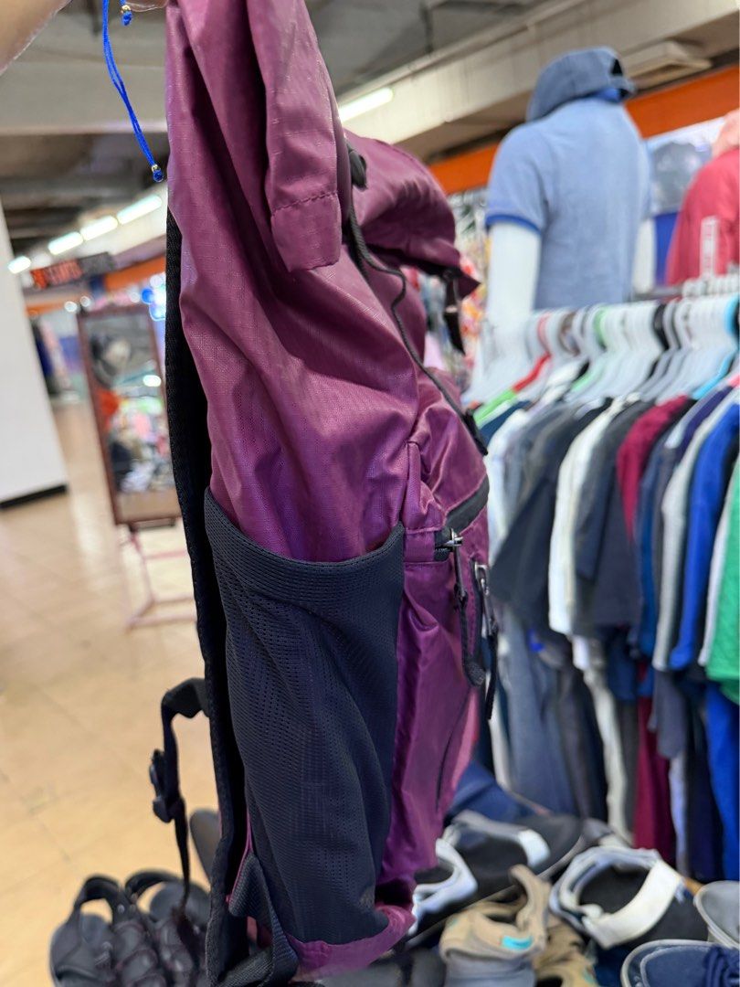 Brand new Authentic Vans Roll Top Backpack (Category: Backpacks) located in Quezon City. Submitted by fashionalley_88 (Listing ID 1427051715, Image 3). Description: Brand new with tag purchased from USA Guaranteed authentic! VANS BACKPACK SALE! Original price 4k+.
