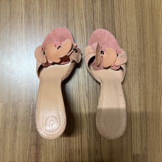(Category: ) located in . Submitted by stolenwardrobe (Listing ID 1427117760, Image 1). Description: .