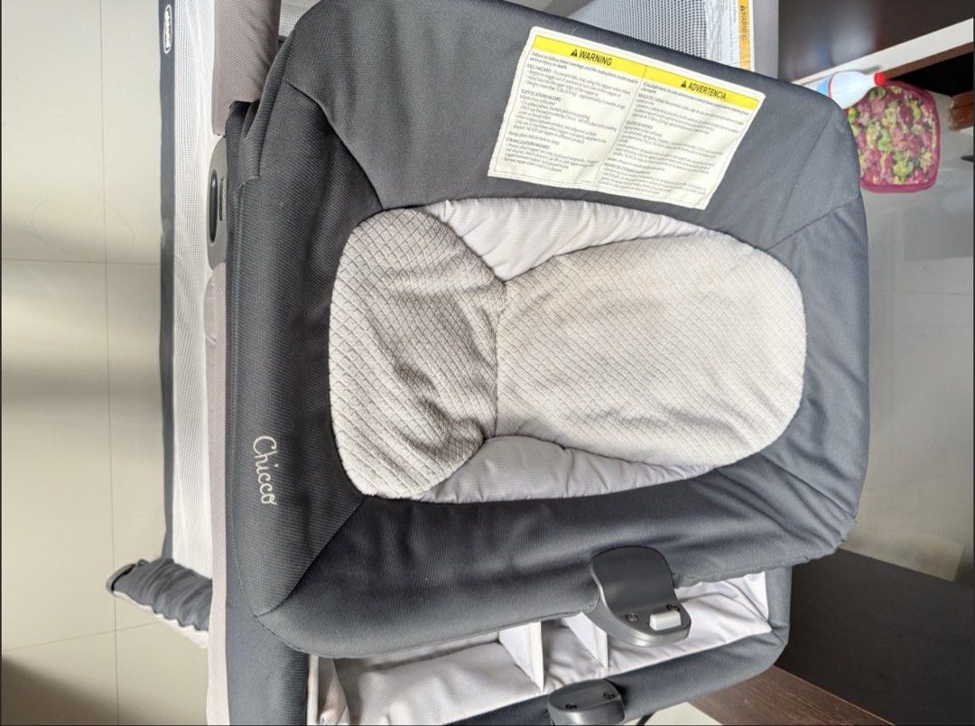 Chicco FastAsleep Crib (Category: Cots & Cribs) located in San Fernando. Submitted by mgpy08 (Listing ID 1426968349, Image 3). Description: Chicco bought for 19,500 in sm pampanga Natabi lng kaya needs cleaning. Used for only 4months then itinabi na si baby sa bed. Needs cleaning pero di pa nagamit ang matress nya sa crib kaya maputi pa. Pero dalhin kahit saan, natitiklop.