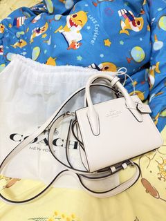 （分類：）位於 。 由 phoebe__shop 提交（商品編號 1427081828，圖片 1）。簡介： 。