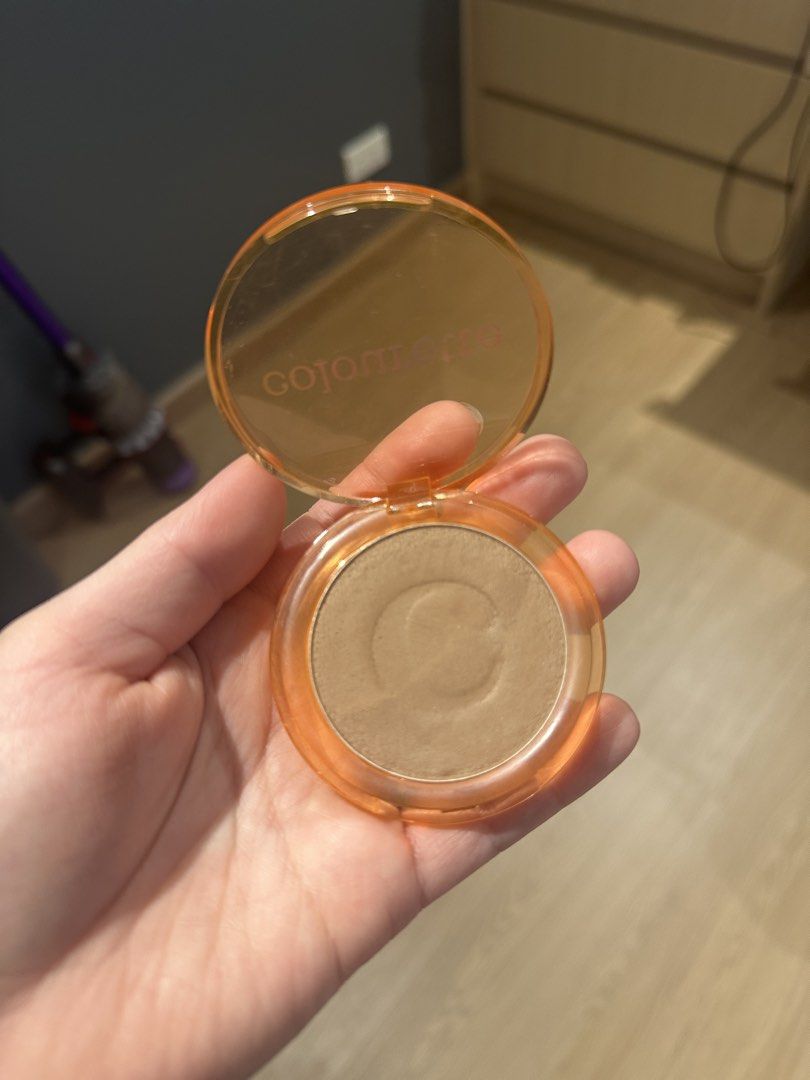Colourette Colourbounce Latte (Category: Makeup) located in Quezon City. Submitted by patbrandeditems (Listing ID 1427014273, Image 2). Description: Can be used as blush or brontour Mochi type Buildable Perfect for any skin type.