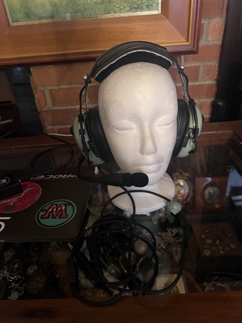 David Clark h10-13s Aviation Headset (Category: Headphones & Headsets) located in Quezon City. Submitted by igi_88 (Listing ID 1427004897, Image 2). Description: David clark h10-13s Dual plug for ga aircraft(c150, c152, c172 etc.) Used W 2 weeks personal warranty With upgraded oregon aero pads kit worth 133usd 18500 09178885847 Qc commonwealth meetups Can also do shipping.