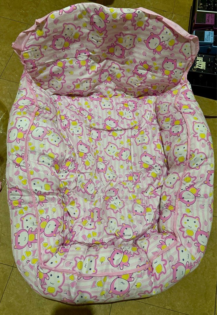 Declutter Baby Girl Crib Nest Cot (Category: Cots & Cribs) located in Las Pinas. Submitted by a_madz (Listing ID 1427112819, Image 1). Description: .