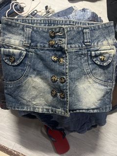 (Category: ) located in . Submitted by liaaa89 (Listing ID 1427117215, Image 1). Description: .