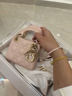 (Category: ) located in . Submitted by Shoppingspreee (Listing ID 1427033265, Image 1). Description: .
