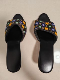 (Category: ) located in . Submitted by sylvia1113 (Listing ID 1427065118, Image 1). Description: .