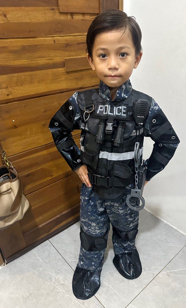 FOR RENT Police Costume (Category: Babies & Kids Fashion) located in Manila. Submitted by AngelResty (Listing ID 1427015621, Image 2). Description: 300 rent plus 200 security deposit Around Manila Only 5-6y.