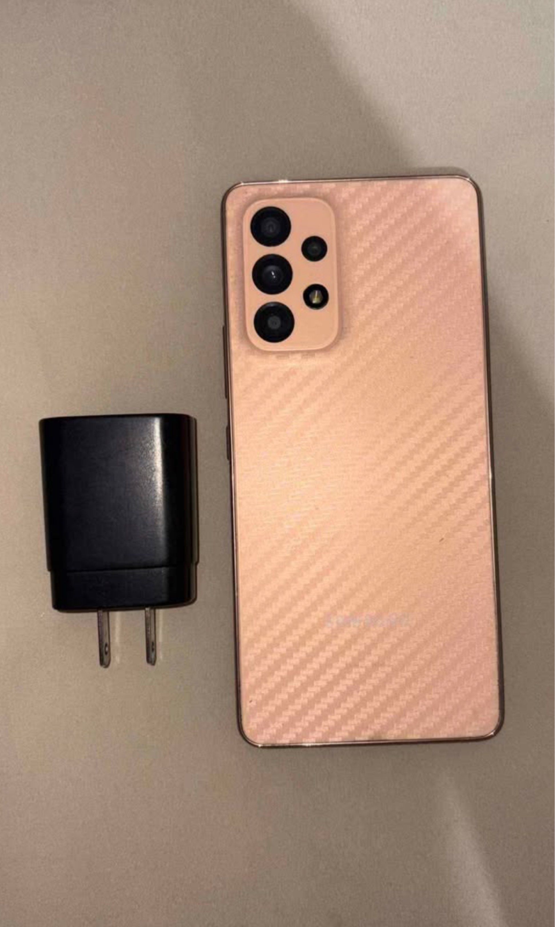 FS: Samsung Galaxy A53 5G (Category: Samsung) located in Manila. Submitted by holamddd (Listing ID 1426981839, Image 1). Description: FS! Samsung Galaxy A53 5G - no issues po and all working - lady owned - working fingerprint and buttons - INCLUDED ORIG CHARGER - no box po sorry, pero i can make sure na safe po idedeliver t.t - with back and front screen protector (including camera) - can unli check PRICE: 7000 PESOS (negotiable) meet up: pasay o