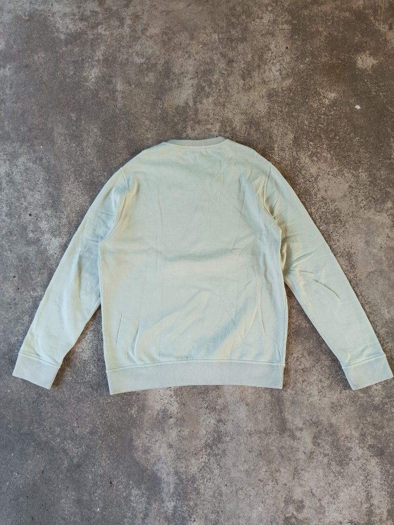 F/W 15 Hermes leather robot patch crewneck sweatshirt (Category: Luxury Apparel) located in Davao. Submitted by hisdef (Listing ID 1427069430, Image 3). Description: FW 15 Hermes leather robot patch crewneck sweatshirt Condition- lightly used issue-none Dimensions in inches width-23 length-28 sleeve-26 shoulder-18.
