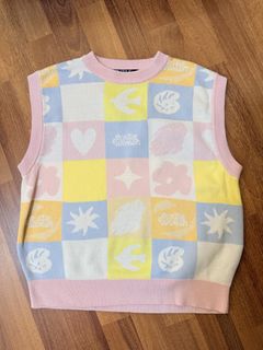 (Category: ) located in . Submitted by wardrobemally (Listing ID 1427102222, Image 1). Description: .