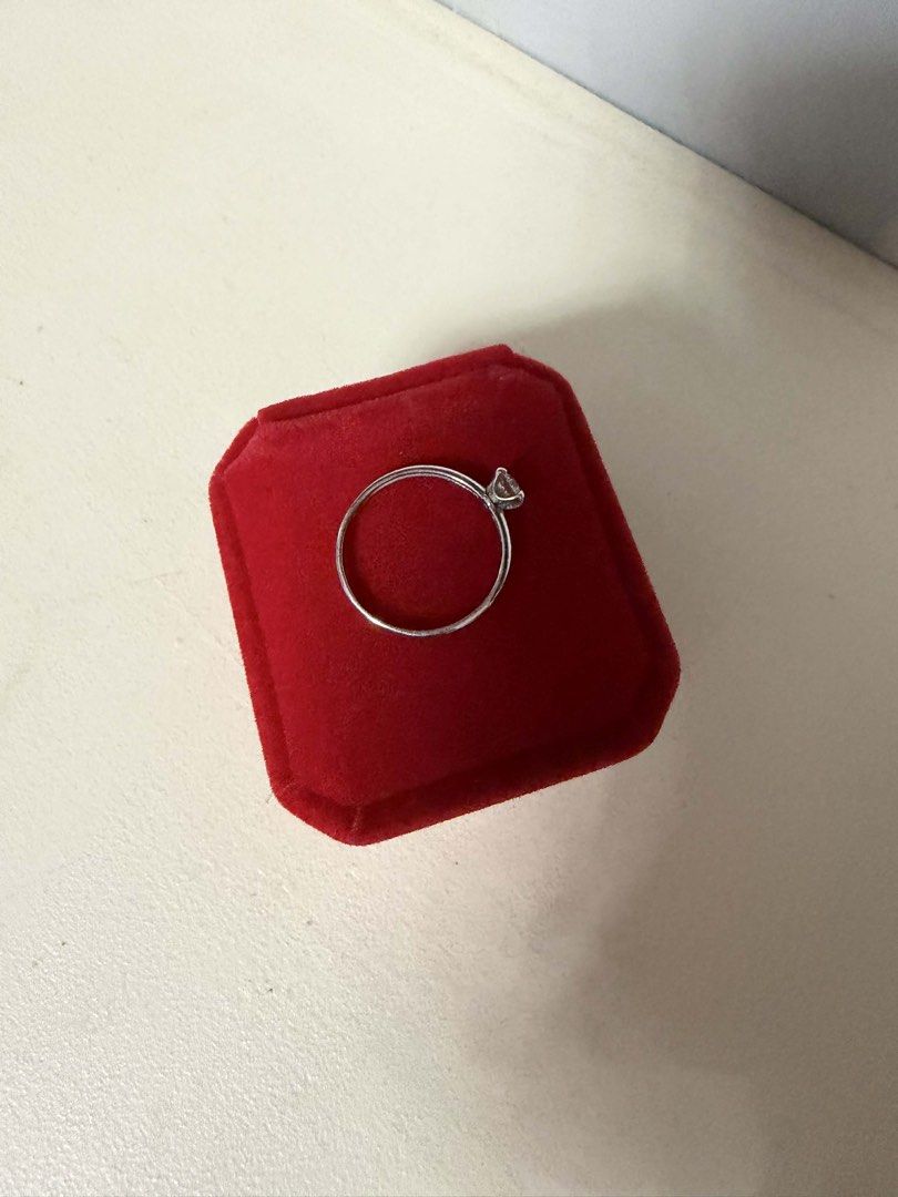 GIA .50 diamond ring (Category: Rings) located in Cavite. Submitted by bosses22 (Listing ID 1427023303, Image 2). Description: GIA .50 crt ring.. good for engagement ring.. .
