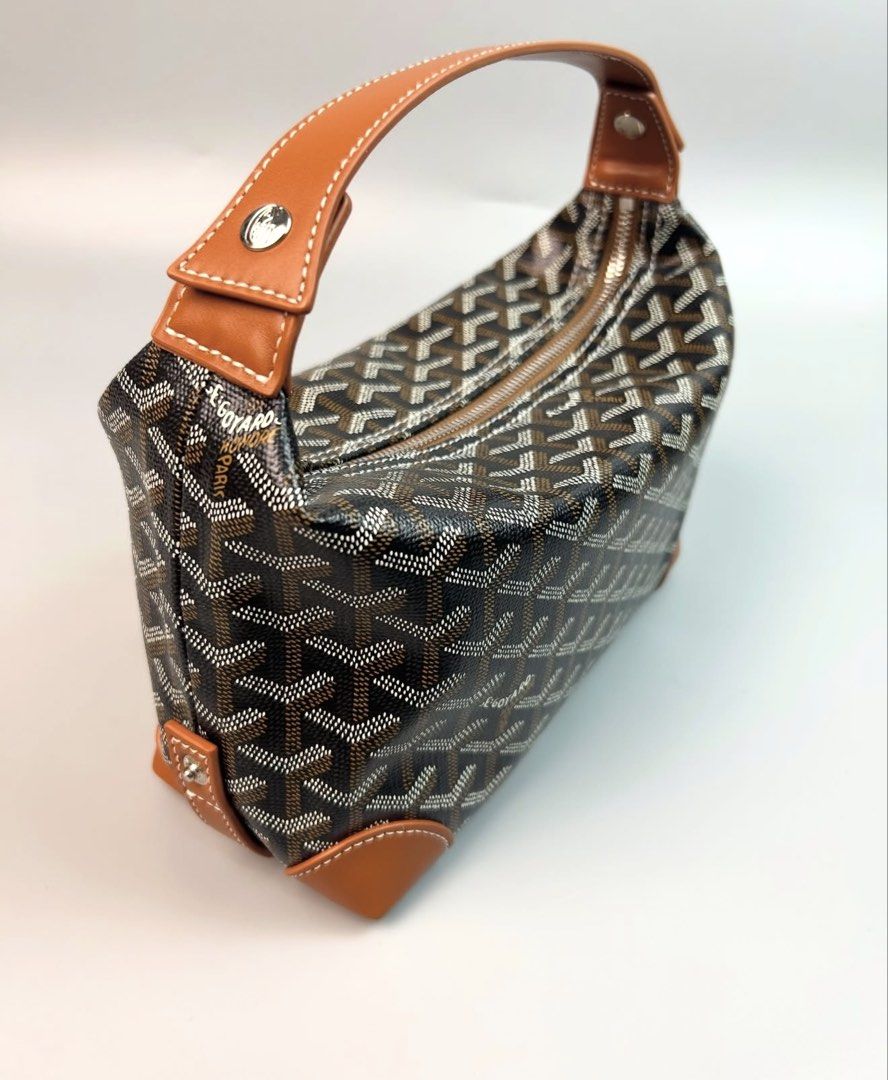 Goyard Bowling 25 (Category: Luxury Bags & Wallets) located in Tarlac. Submitted by mvlgstn (Listing ID 1427072867, Image 3). Description: Goyard Bowling 25 Condition Rating : 9/10 Issue : Minimal sign of use Self Authentication, Please check all details first, Thanks. For only 6,800.