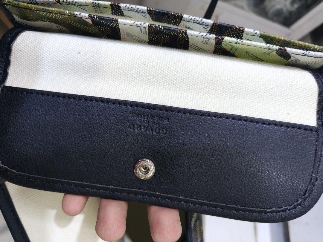 Goyard Saint Louis Tote Bag (Category: Luxury Bags & Wallets) located in Davao. Submitted by navil01 (Listing ID 1427124843, Image 3). Description: No issue Dm for sure Buyer .