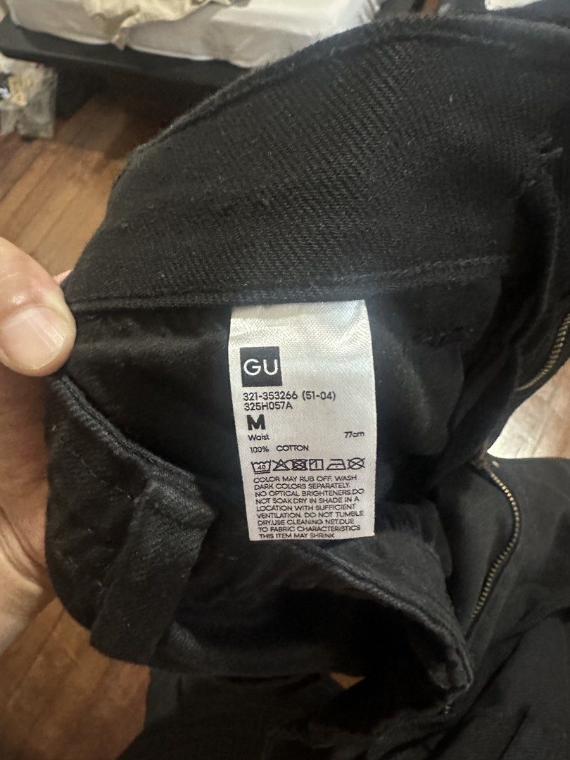GU Black Wide Leg Pants - Size M (Category: Jeans) located in Cebu City. Submitted by threadcycle.2 (Listing ID 1427041650, Image 3). Description: 700 cebu city.