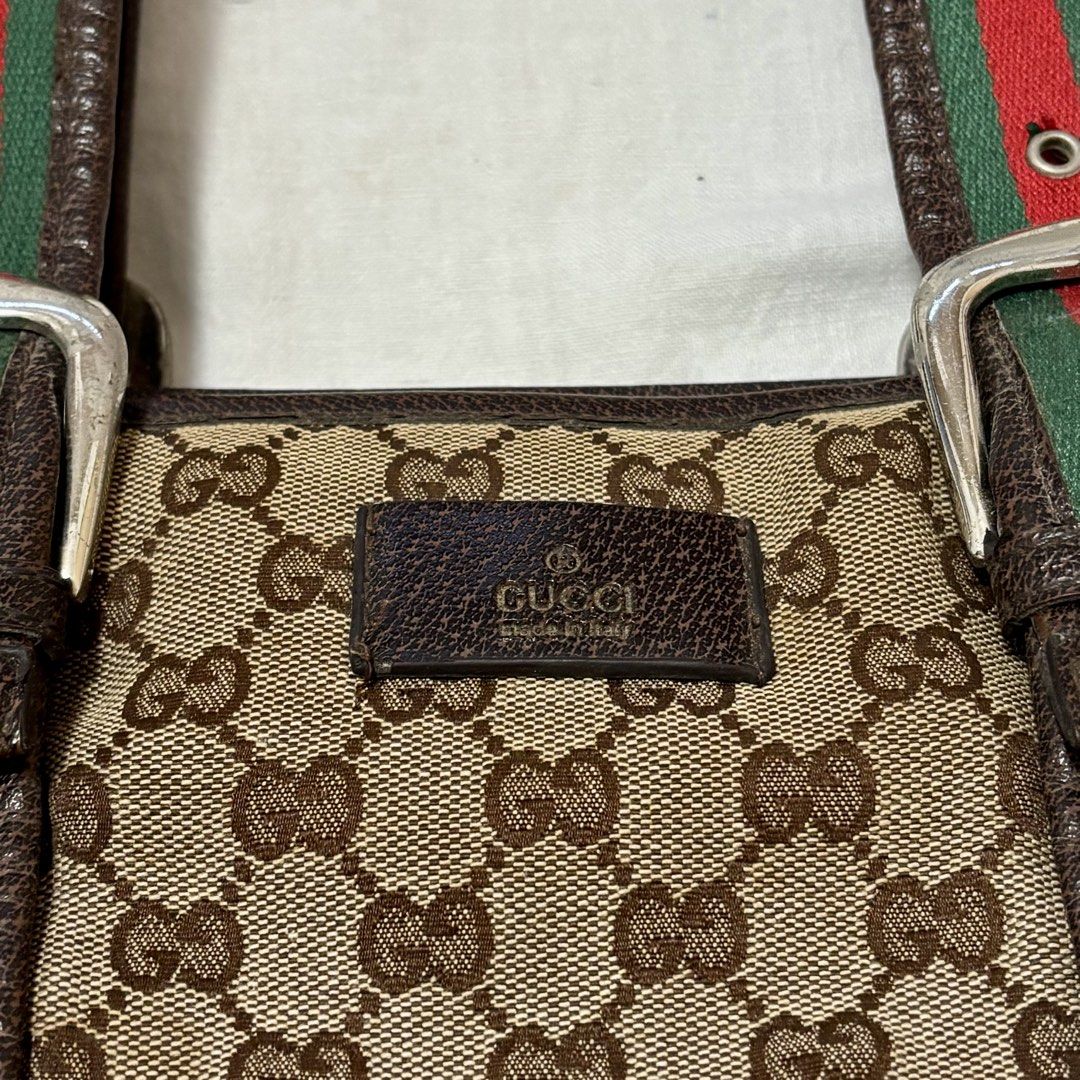 Gucci Canvas Tote Bag (Category: Luxury Bags & Wallets) located in Cabuyao City. Submitted by nesse21 (Listing ID 1427045279, Image 3). Description: Preloved Gucci Canvas Tote Bag No code Dm for details Rfs: Decluttering .