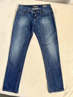 (Category: ) located in . Submitted by MyCloset0501 (Listing ID 1427069926, Image 1). Description: .