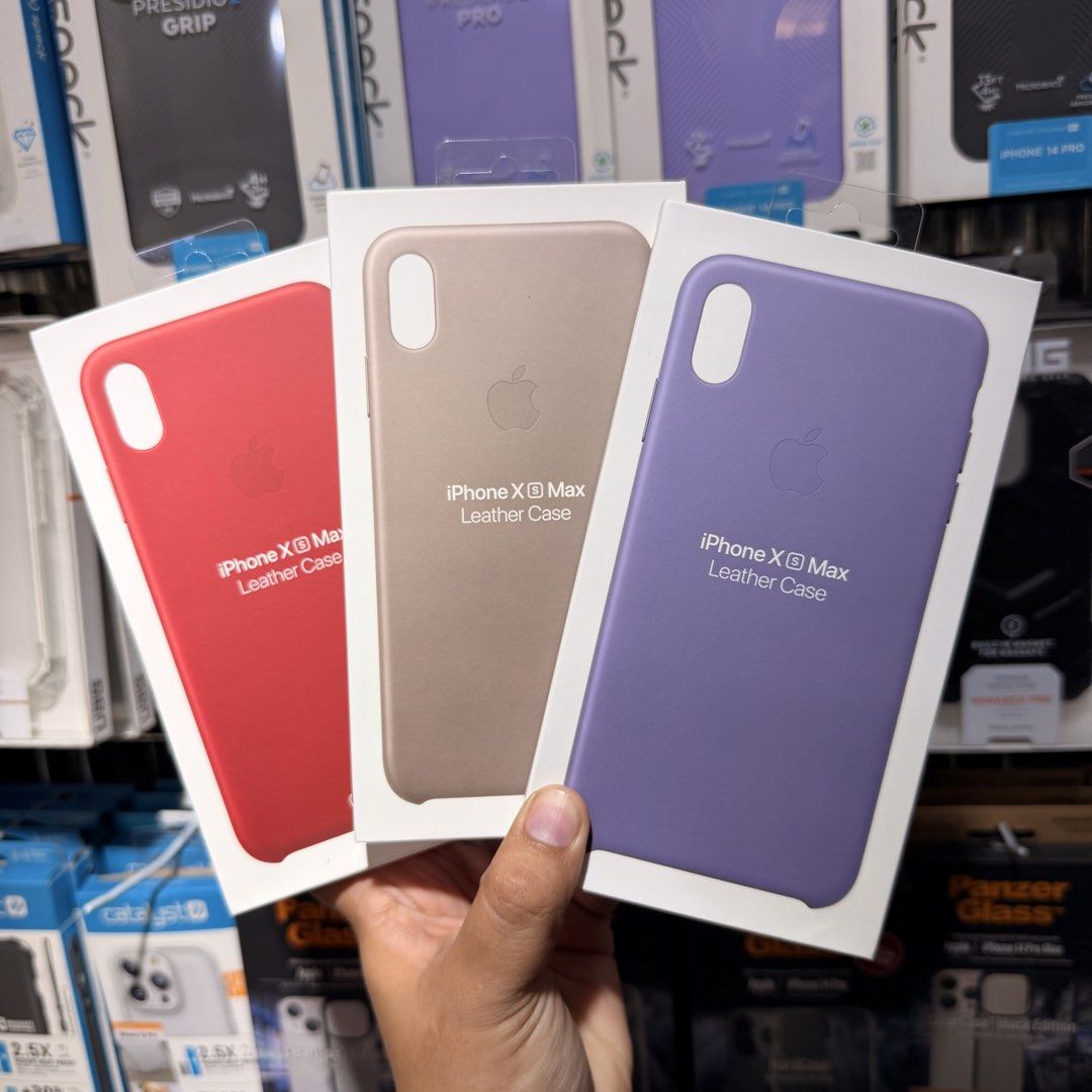 Iphone XSMAX Apple Leather Case (Category: Cases & Sleeves) located in Las Pinas. Submitted by nalisfindsph (Listing ID 1427124538, Image 1). Description: Original japan released item.