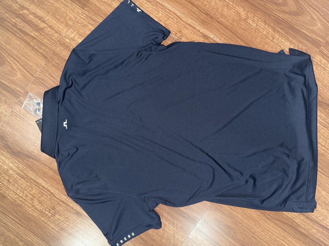 J. Lindeberg Guy Regular Fit Polo Shirt Navy (Category: Tshirts & Polo Shirts ) located in Manila. Submitted by ckftz (Listing ID 1427094065, Image 3). Description: Brand new JL Polo Shirt. 100% Authentic Regular Fit - Small Navy Blue Can do meet-ups around Manila..