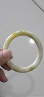 Jade bangle For Sale | Buy 500+ Jade bangle online | Carousell Malaysia