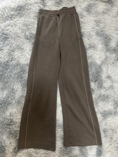 （分類：）位於 。 由 sesamesouppp 提交（商品編號 1426998569，圖片 1）。簡介： 。