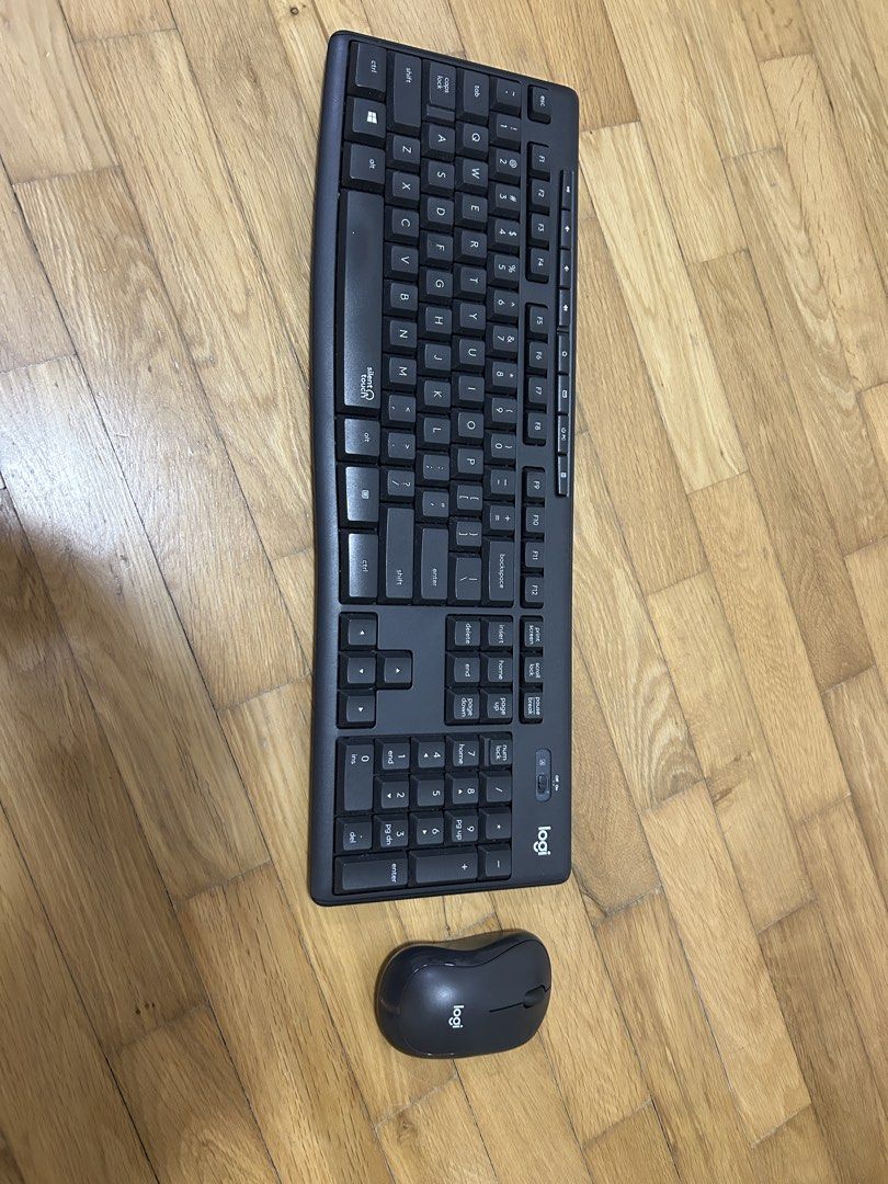 Logitech MK270 Wireless Keyboard and Mouse Combo491187921434060800