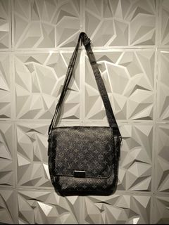 (Category: ) located in . Submitted by dnjthriftshop (Listing ID 1427031244, Image 1). Description: .