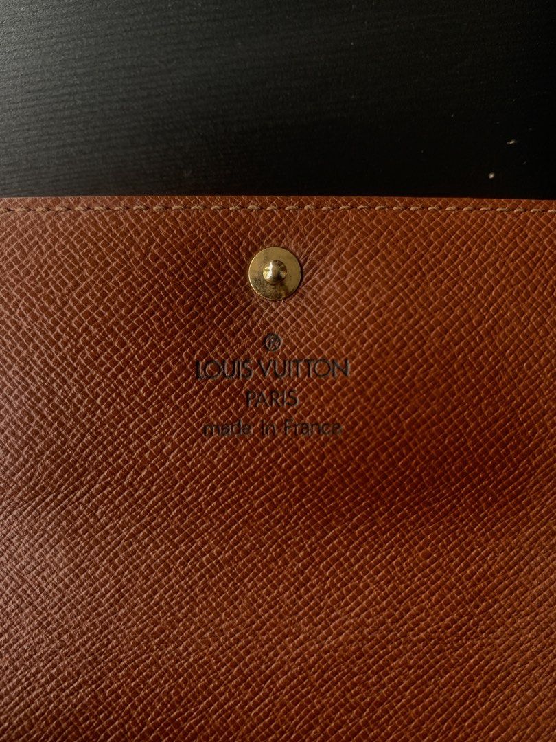 Louis Vuitton Monogram sarah Wallet (Category: Luxury Bags & Wallets) located in San Pablo. Submitted by thrift_to_jerusalem (Listing ID 1427037093, Image 2). Description: Louis Vuitton Monogram Sarah Wallet Authentic 6,000.