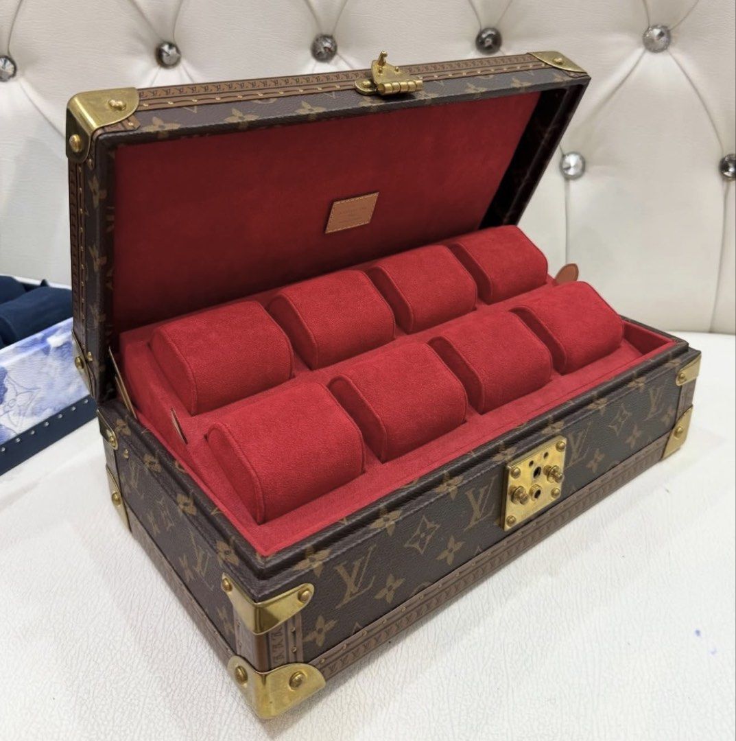 Louis Vuitton Watch Trunk (Category: Luxury Bags & Wallets) located in Cavite. Submitted by purgingmycloset888 (Listing ID 1426968691, Image 2). Description: .