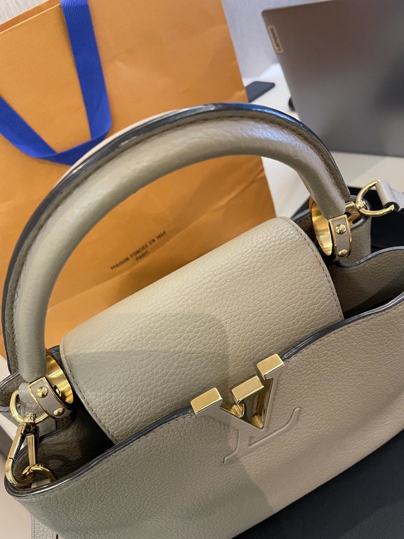 LV Capucines MM (Category: Luxury Bags & Wallets) located in Marikina City. Submitted by kiaangel (Listing ID 1427061206, Image 2). Description: Microchip Authentic very mininal sign of use.