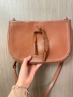（分類：）位於 。 由 missbubbletea 提交（商品編號 1427130811，圖片 1）。簡介： 。