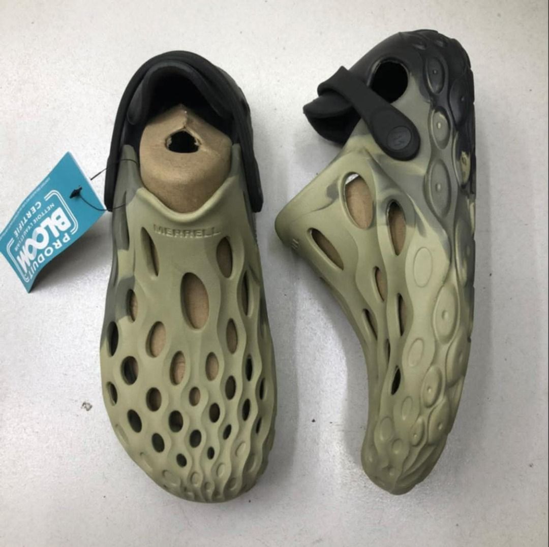 Merrell Hydro Moc Bloom Sandals (Category: Slippers & Slides) located in Manila. Submitted by khielnatha93179 (Listing ID 1427013561, Image 3). Description: Top Grade Quality Size For men and women.