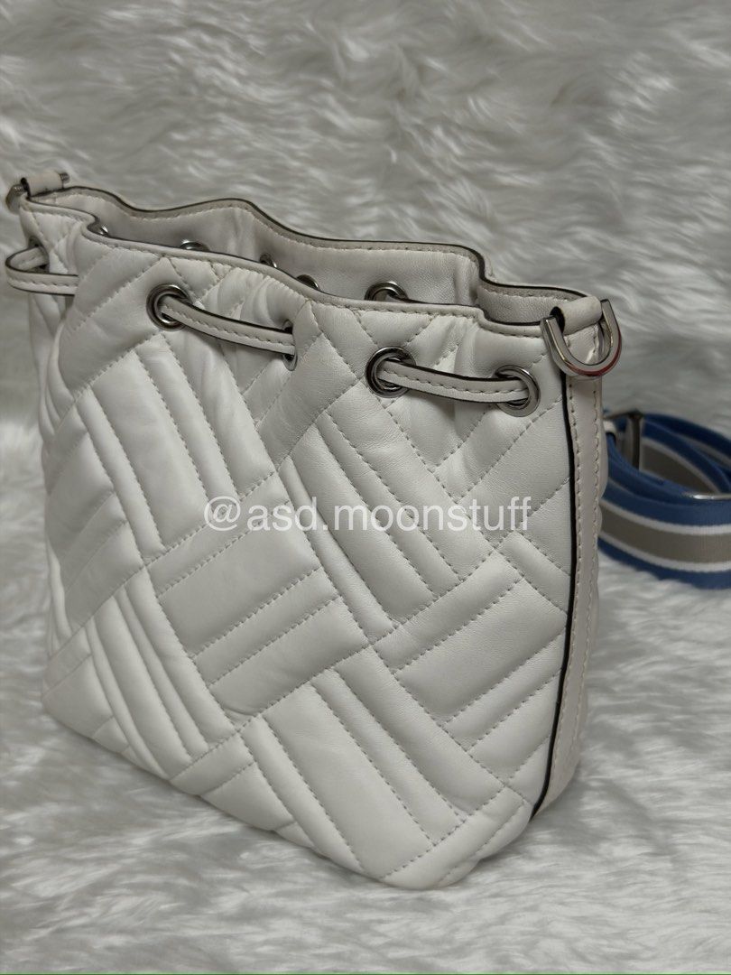 Michael Kors Peyton Quilted Leather Extra Small (Category: Luxury Bags & Wallets) located in Manila. Submitted by asd.moonstuff (Listing ID 1427050406, Image 3). Description: Michael Kors Peyton Quilted Leather Extra Small Pre-loved from Japan. •Original •NEGOTIABLE What you see is what you get..