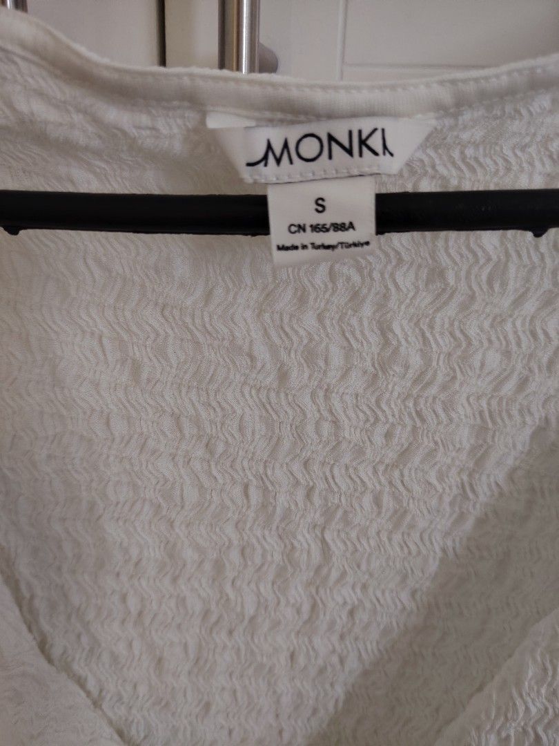 Monki tops bundle of 2 (Category: Blouses) located in Mandaluyong City. Submitted by pinkcel (Listing ID 1426975892, Image 3). Description: Unused Removed tag Sf shouldered by the buyer.
