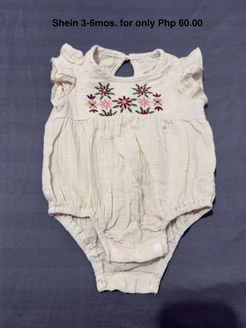 Newborn to 18mos. clothes (Category: Babies & Kids Fashion) located in Quezon City. Submitted by krisaaaaaaa (Listing ID 1427071412, Image 3). Description: 🛍️ Price in caption 📍 Quezon City 💳 MOP: BDO / GCash 🚚 Lalamove or J&T (buyer shoulders shipping fee) Payment first before shipping. 🙂.