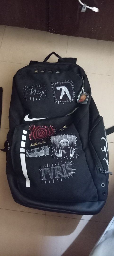 Nike Elite Backpack with Custom y2k Patches (Category: Backpacks) located in Valenzuela. Submitted by smilefiend (Listing ID 1427120203, Image 1). Description: Good as new, The patches: Aphex twin, junji ito, pvris, dominic fike, wisp. With grunge/y2k type designs good for fashion, and the quality is good and durable with a big capacity. #affliction, mma elite, xzavier, xtreme couture, nike, nike elite, nike backpack, grunge, y2k. Dm for more det