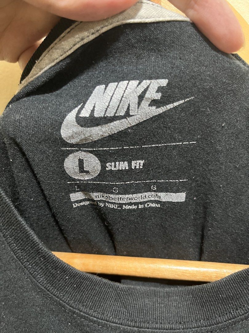 Nike Ombre Graphic T-Shirt (Category: Tshirts & Polo Shirts ) located in Mandaluyong City. Submitted by lcfl1014 (Listing ID 1427084186, Image 3). Description: Nike Ombre Graphic T-Shirt Tela: Cotton Polyester Size: Large Slim Fit, kasya sa S-M. 20.5inches width, 28inches length Color: Black. 9/10 Condition: 9/10. Lints Location: Mandaluyong Delivery: Lalamove or J&T.