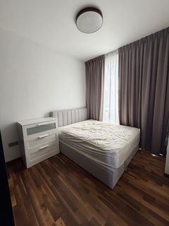 (Category: ) located in . Submitted by emptyingcloset (Listing ID 1427007425, Image 1). Description: .