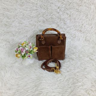 (Category: ) located in . Submitted by bm_bags (Listing ID 1427022376, Image 1). Description: .