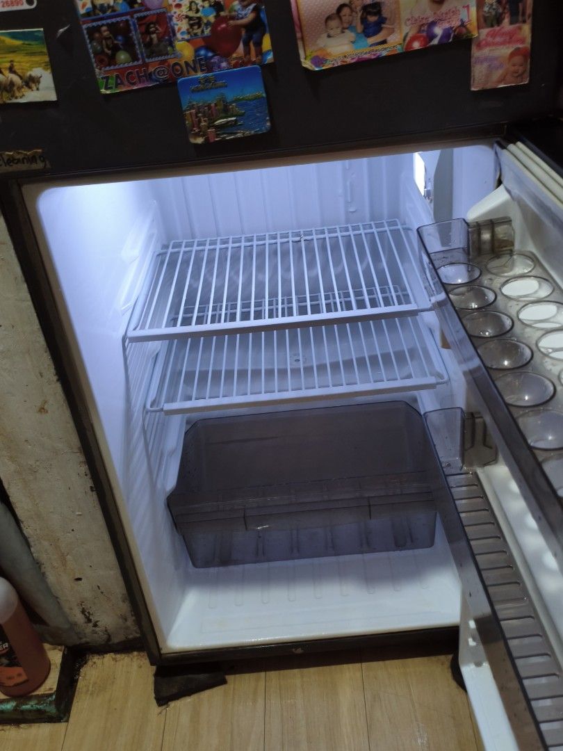 Panasonic 7.5 cu ft 2 door inverter ref defective PCB (Category: Refrigerators and Freezers) located in Pasig City. Submitted by cheapeststuffz (Listing ID 1426987648, Image 1). Description: Panasonic 7.5 cu ft 2 door inverter ref Rush! defective PCB, not turning on no glass tray on top of crisper manual defrost pick up loc Munting Bahayan Subd A. Sandoval Ave Pinagbuhatan Pasig.