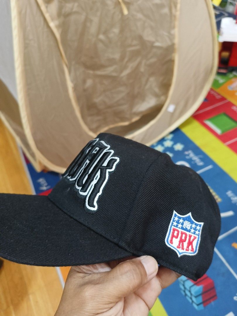 Parak Clothing Cap (Category: Caps & Hats) located in Quezon City. Submitted by 12thfd (Listing ID 1426991661, Image 2). Description: Never been used, not ny type of cap. selling it for ₱500 slightly. nego legit PARAK cap clothing.