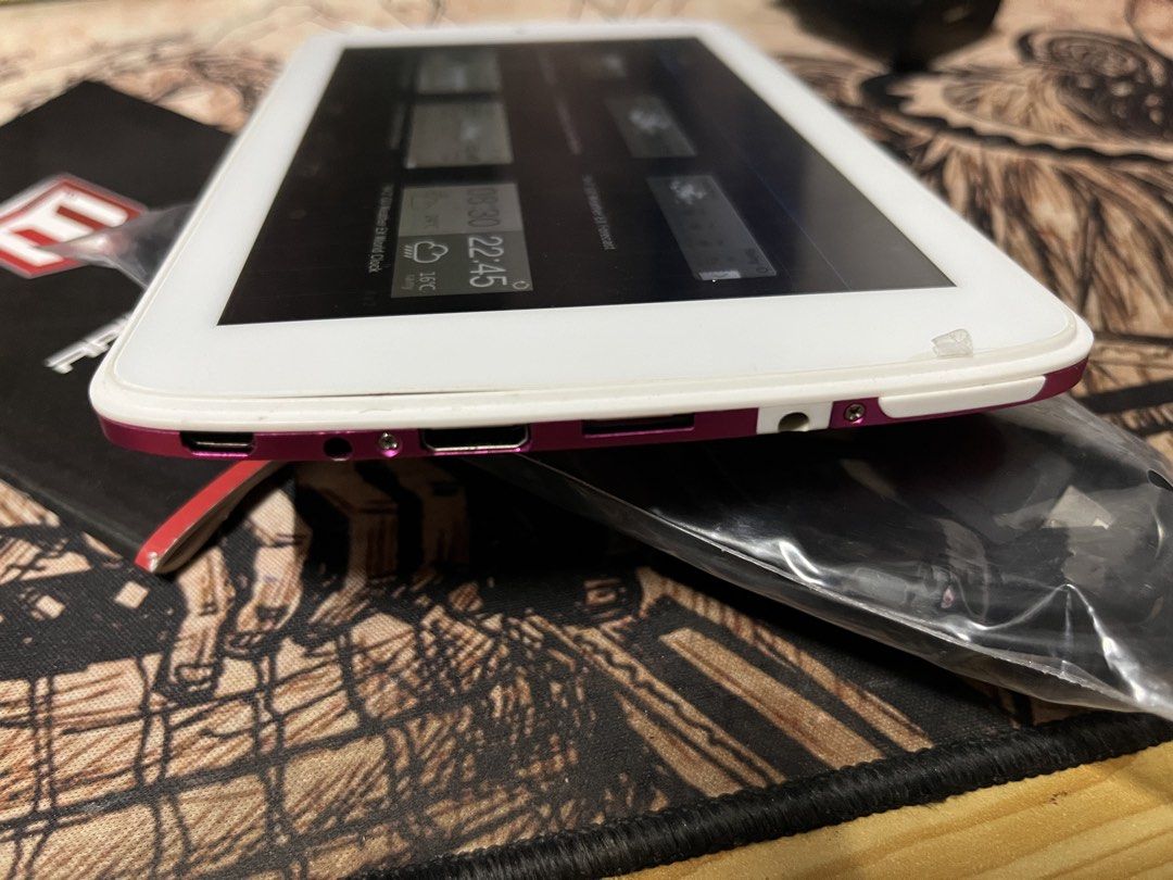 Rainbow 7 Quadcore Android Tablet (Category: Android) located in Quezon City. Submitted by arven_lamb (Listing ID 1427085971, Image 2). Description: Rainbow 7 tablet quad core Processor: Quad Core A31 Series Android version: 4.2.2 Package included: 1 Tablet 1 Charger adapter, 3 wiring cord 1 User manual Note: * Memory and capacity: Due to different operating systems and pre-installed programs, the actual available capacity will be reduced and dif