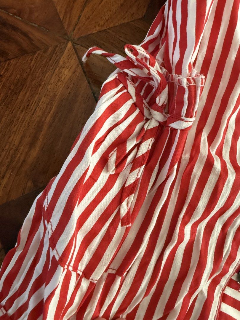 Red and White Striped Tank Top (Category: Sleeveless) located in Makati City. Submitted by blingbinz (Listing ID 1427026950, Image 2). Description: - size xs-small, best fits small - smocked so very stretchy - tie details on the side .